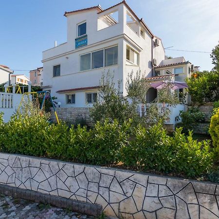 Seaview Apartment Rose تروغير المظهر الخارجي الصورة