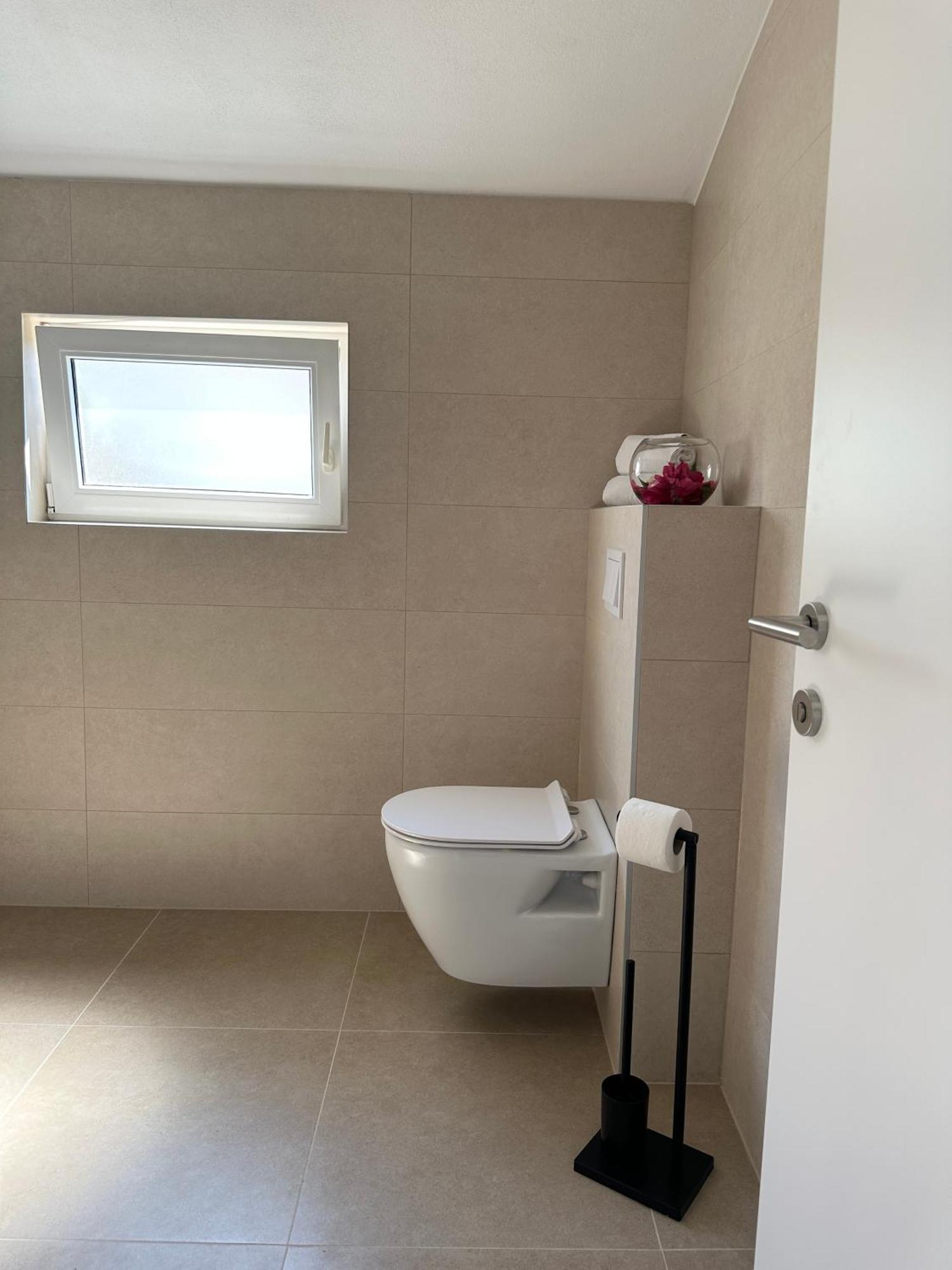 Seaview Apartment Rose تروغير المظهر الخارجي الصورة