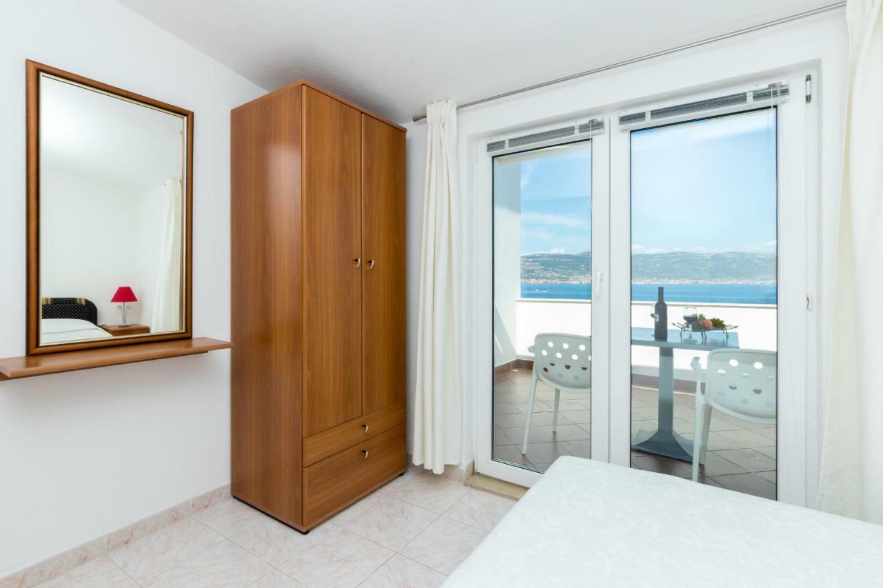 Seaview Apartment Rose تروغير المظهر الخارجي الصورة